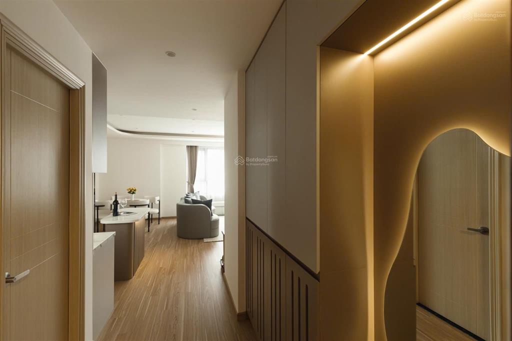 Thuê chung cư gold view 2pn 2wc 75m2 nội thất mới 100% tôn gỗ ấm cúng ngay