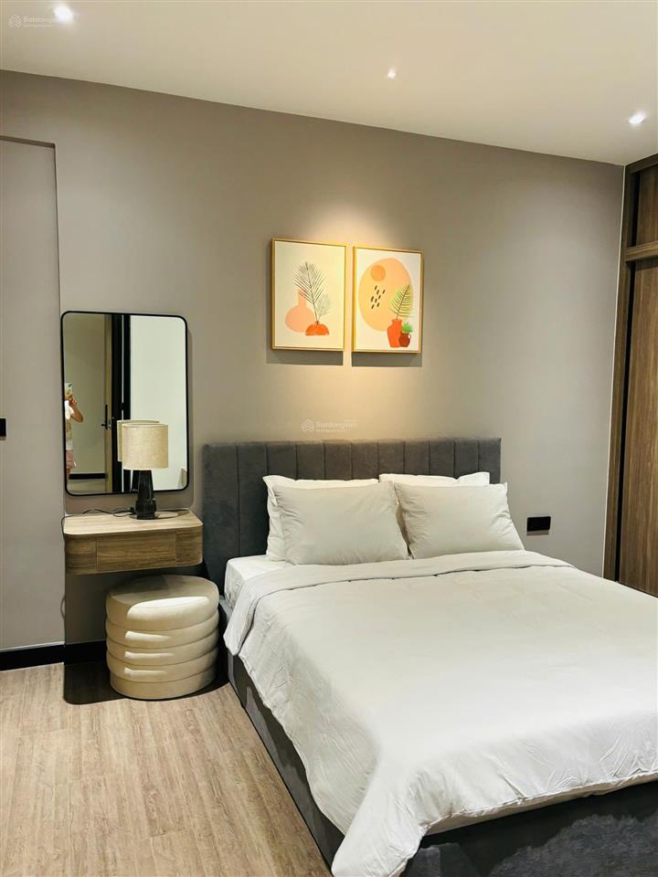 Thuê de la sol 35m2 nội thất mới 100% ban công view đẹp tôn thất thuyết q4 sát q1, q3  0775 924 ***