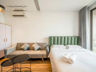 Thuê millennium 35m2 view đẹp tone gỗ sang trọng view sông ngay bên vân đồn quận 4   0775 924 ***