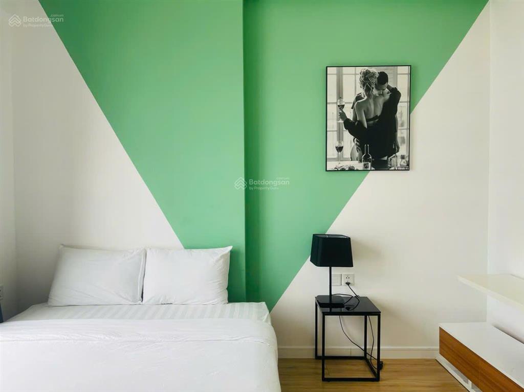 Thuê millennium 2pn 2wc 76m2 mới 100% ban công view sông bến vân đồn quận 4 sát q1 q3 0775 924 ***