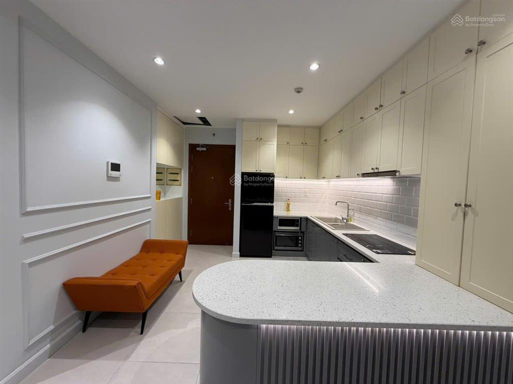 Thuê gold view 2pn2wc 84m2 nội thất mới 100% sang trọng ngay bến vân đồn q4 sát q1 q3 0775 924 ***