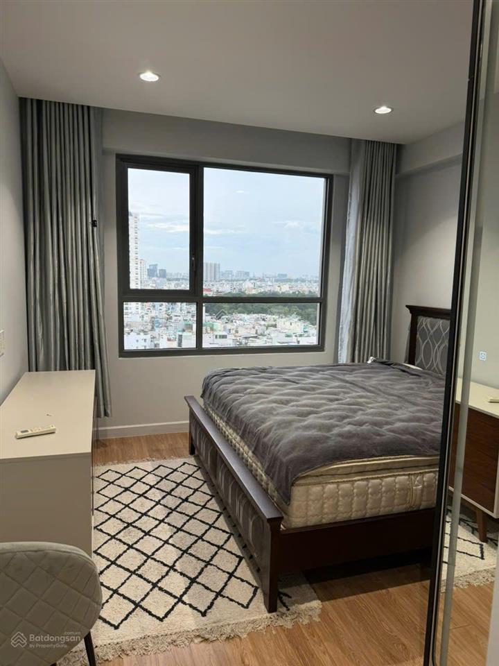 Thuê gold view 2pn2wc 84m2 nội thất mới 100% sang trọng ngay bến vân đồn q4 sát q1 q3 0775 924 ***