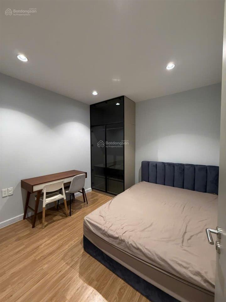 Thuê gold view 2pn2wc 84m2 nội thất mới 100% sang trọng ngay bến vân đồn q4 sát q1 q3 0775 924 ***