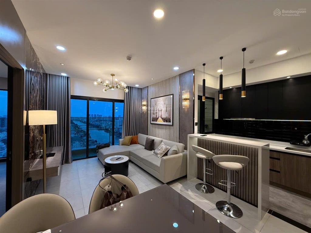 Thuê ngay 2pn2wc 86m2 mới 100% nội thất luxury view sông bến vân đồn quận 4 sát q1 q3  0775 924 ***