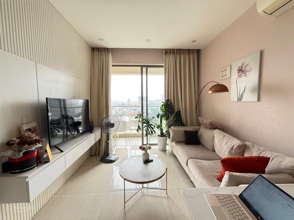 Thuê millennium 2pn2wc 75m2 mới 100% vibe chill ban công  bến vân đồn quận 4 sát q1  0775 924 ***