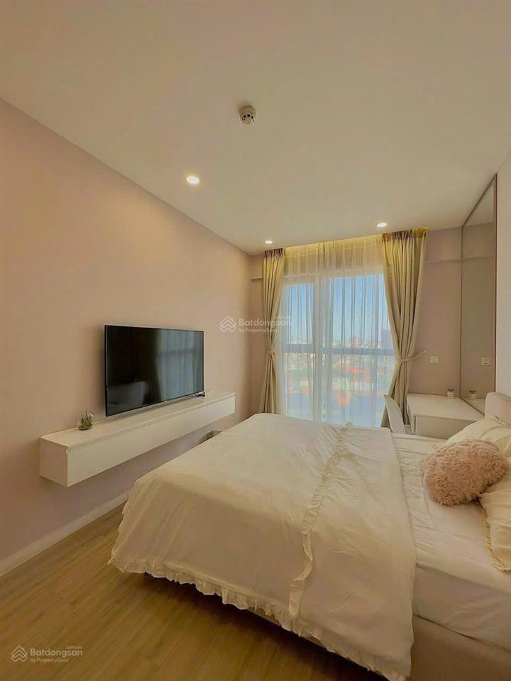 Thuê millennium 2pn2wc 75m2 mới 100% vibe chill ban công  bến vân đồn quận 4 sát q1  0775 924 ***