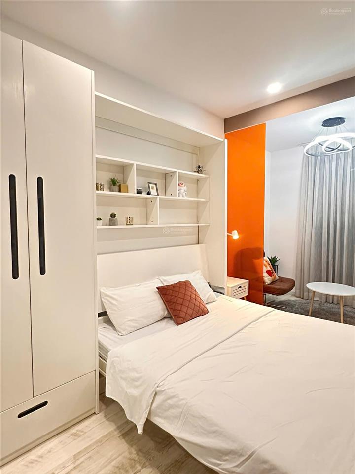 Bán saigon royal 30m2 full nội thất mới 100% view thoáng bến vân đồn quận 4 sát q1 q3  077594600