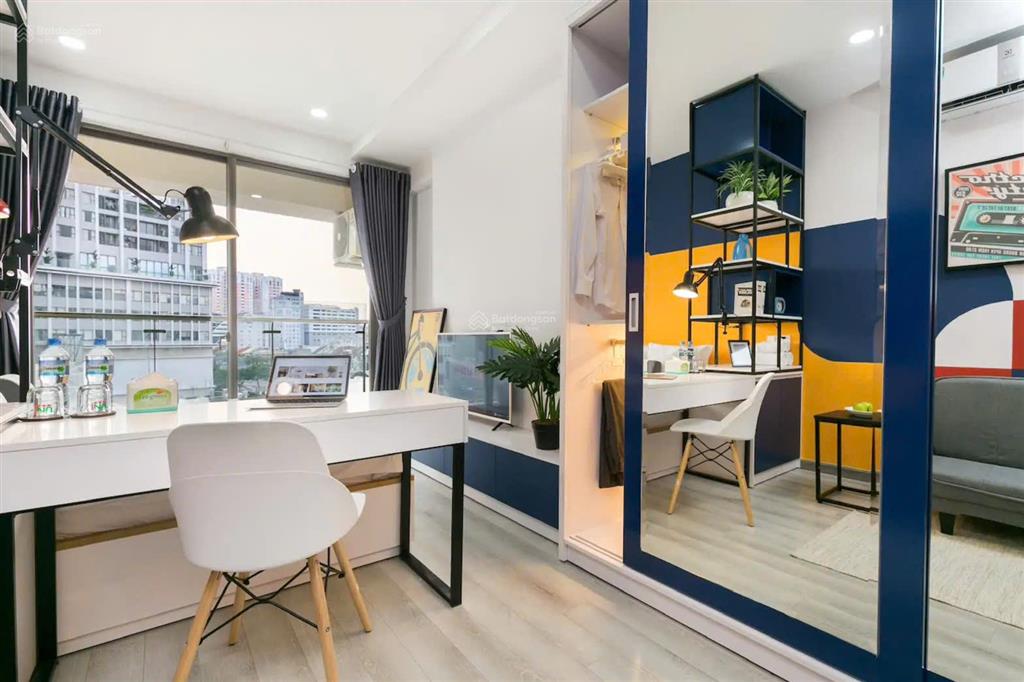 Thuê millennium 35m2 mới 100% giá 12tr ban công view sông  bến vân đồn quận 4 sát q1  0775 924 ***