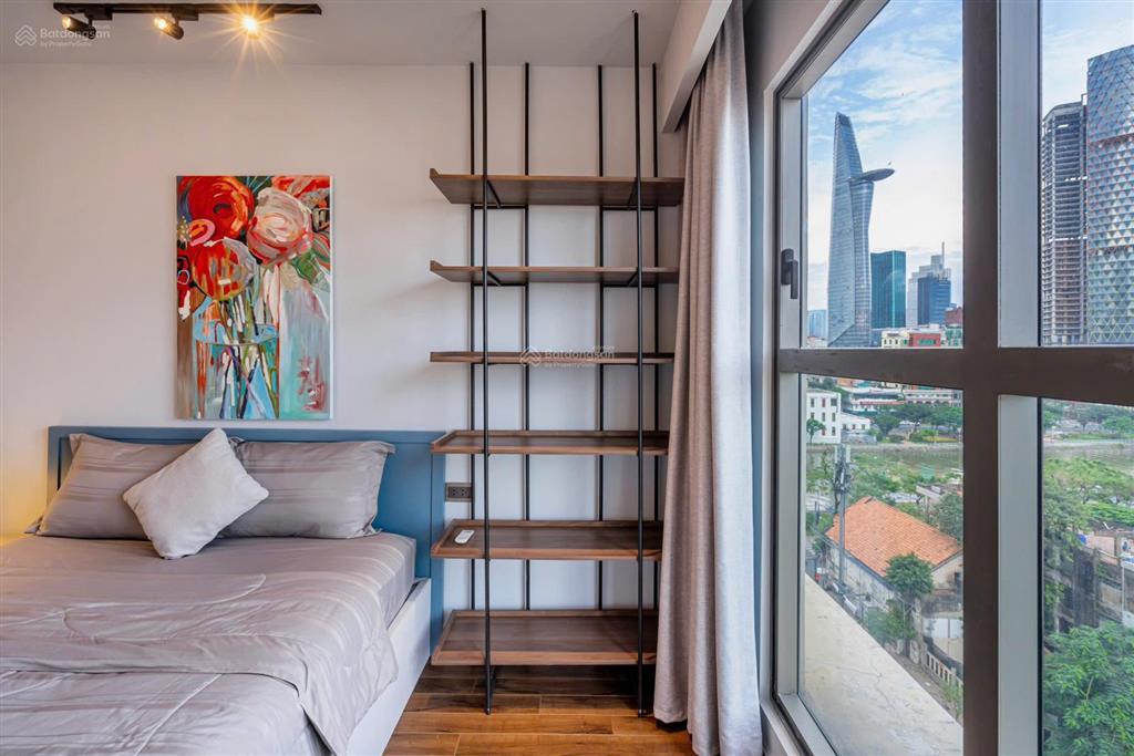Thuê saigon royal 2pn 88m2 ban công view sông, bitexco sát bến vân đồn quận 4 sát q1 q3 0775 924 ***