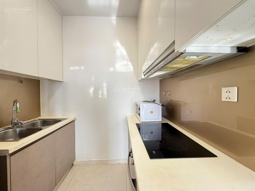 Thuê masteri millennium 1pn 56m2 view cầu bason ngay bến vân đồn q4 gần q1  harry 0775 924 ***