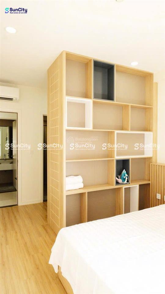 Thuê căn hộ 2pn 2wc 74m2 cao cấp ban công full view bến vân đồn, q4 (gần q1)  harry 0775 924 ***