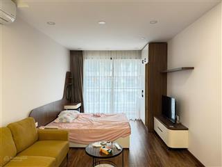 Thuê chung cư millennium 40m2 ban công view bitexco ngay bến vân đồn quận 4  quận 1  0775 924 ***