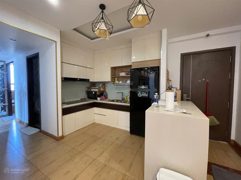 Thuê icon 56 3pn2wc 90m2 view sông giá chỉ 22tr ngay bến vân đồn quận 4 sát q1 q3  0775 924 ***