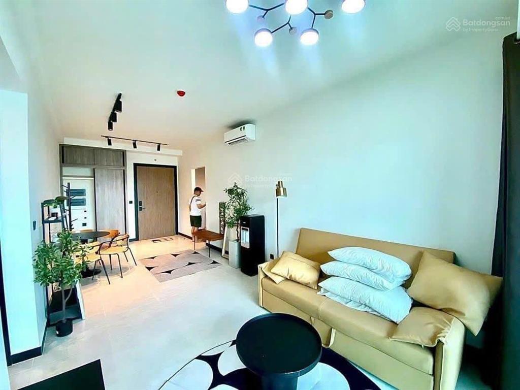 Thuê de la sol 2pn2wc 86m2 mới 100% ban công view sông bến vân đồn quận 4 sát q1 q3  0775 924 ***