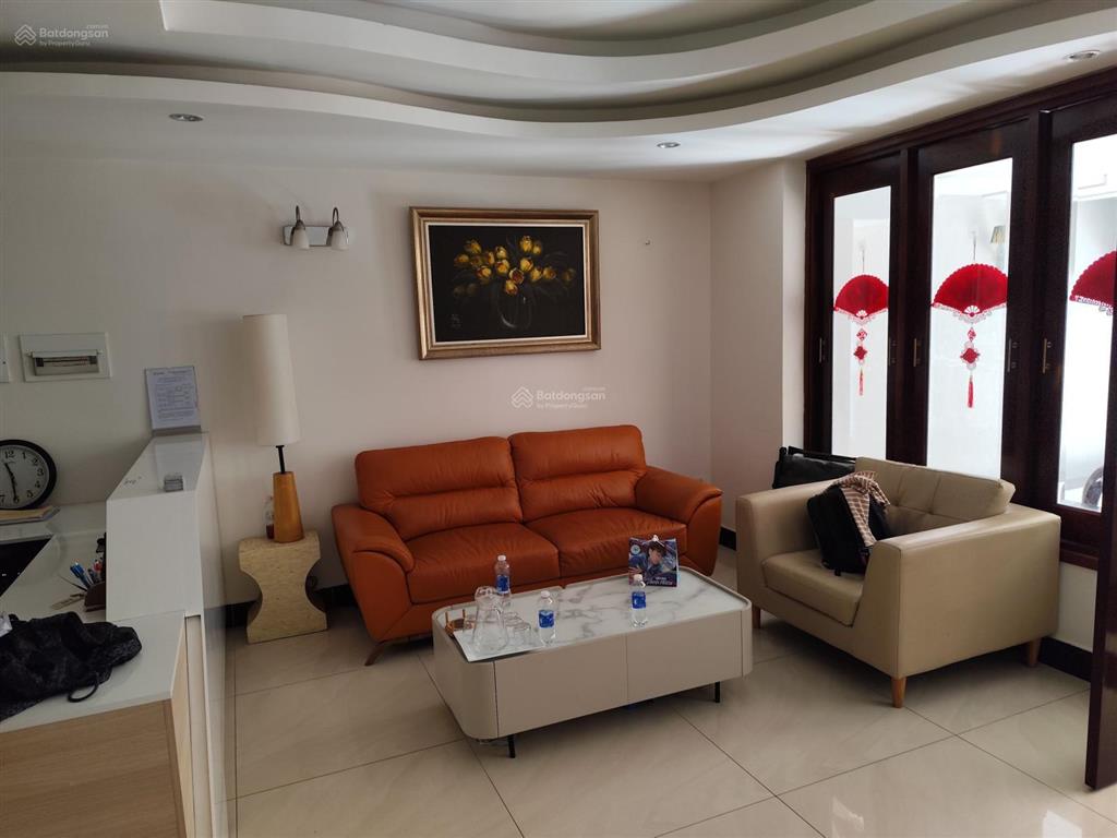 Bán nhà mt đang kinh doanh khách sạn đẹp và cao tầng nhất cung đường