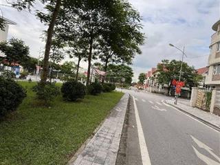 Kđt mới an hưng  dương nội hà đông. nhà 5 tầng, mt 5m, dt 83m xây 5 tầng thang máy. giá 28,6 tỷ