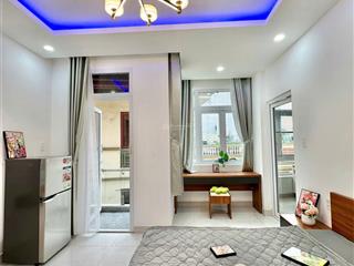 Cho thuê căn hộ 40m2 quận bình thạnh full nội thất,ban công, gần ngã tư hàng xanh đường chu văn an