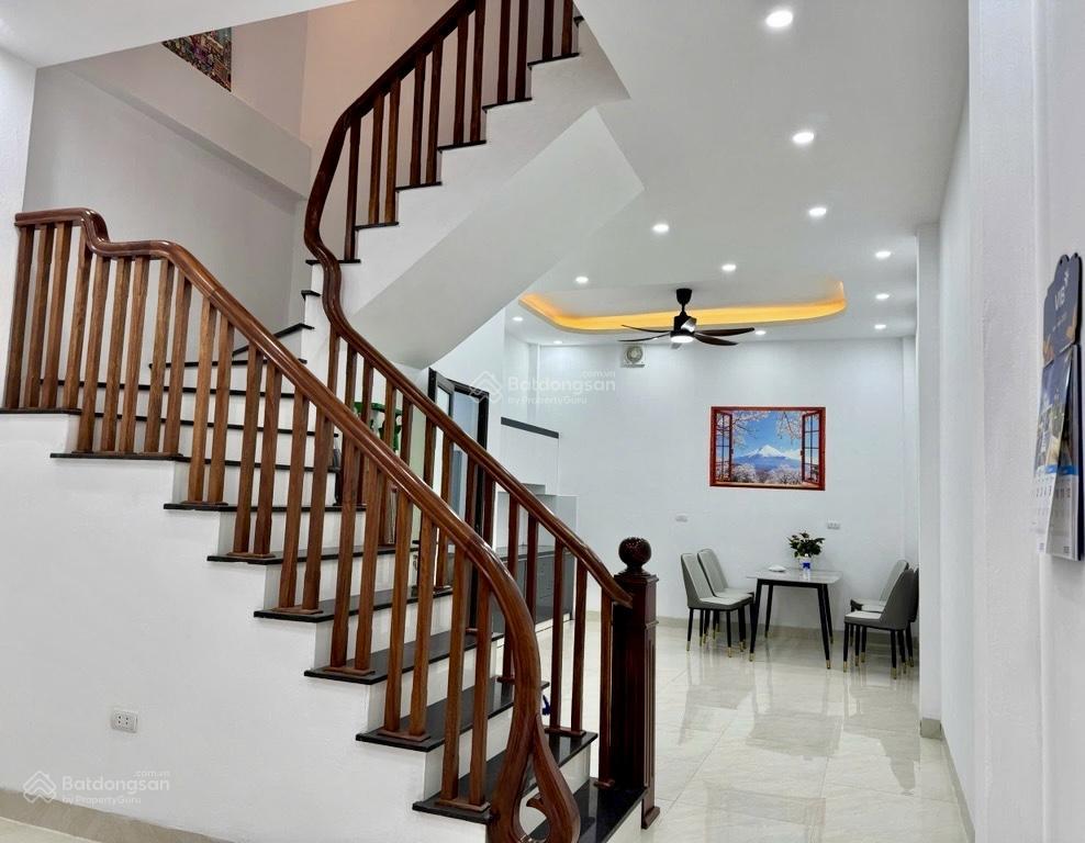 Nhà tứ hiệp chủ giảm 300tr còn 5,6 tỷ43m x 4 tầng4n3wc30m ra mặt100m ra trụccòn thương lượng