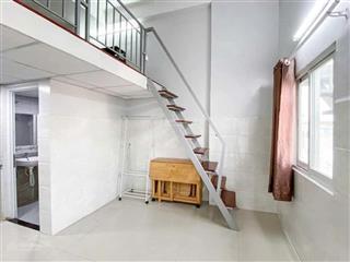 Căn hộ dịch vụ  gác cao 1m8  32m2  gần trung tâm quận 7  chỉ từ 4tr  ưu đãi tân sv