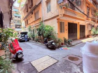 Bán ch ngõ 120 hoàng quốc việt 42/60m2, giá 5.15 tỷ, cầu giấy