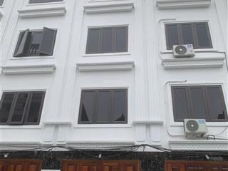 Nhà mới đẹp, ở sướng, ô tô đỗ cửa. 40m2, 4 tầng. giá 3,75tỷ. phượng đồng, chương mỹ, hà nội