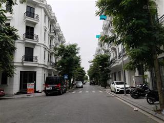 Luxury kiến hưng,phân lô,vỉa hè,ô tô tránh,thang máy 5 tầng,68m2 giá 22tỷ,kinh doanh,tăng giá cao