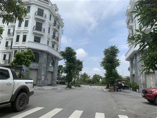 Siêu phẩm luxury kiến hưng,hà đông.lô góc 71m2,5tầng,mt17m,thang máy,ô tô tránh giá 24,6 tỷ