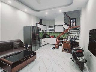 Bán nhà hồ tùng mậu 30m2  mt 4m  6 tầng chủ tặng nội thất