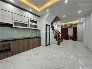Nhà mới liên mạc  dt 35m2  mt 4m  nhà 4 tầng  sát ô tô 5.x tỷ