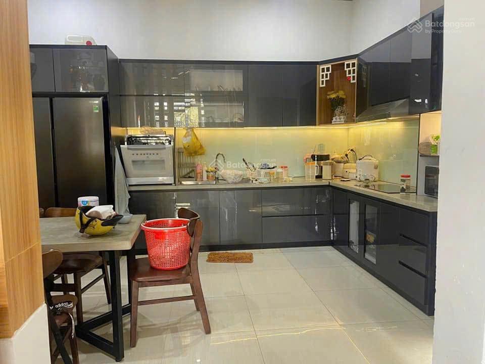 Vib phát mãi nhà 1/ 8m nguyễn văn tạo sát bên chợ bà chồi 85m2  giá 1 tỷ 780tr  sổ hồng riêng