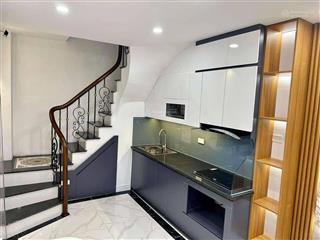 Nhà mới đẹp, đường minh khai, hai bà trưng 32 m2, mặt tiền 4.2 mét, 5 tầng giá tốt 6.8 tỷ.