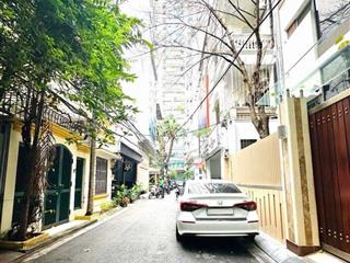 Bán nhà hoàng quốc việt cầu giấy view hồ, oto tránh, 02 thoáng, kinh doanh, 101m2, mt 5.2m, 31 tỷ.