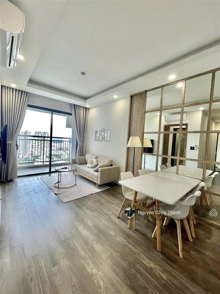Bán căn hộ xinh, giá đẹp tại the tresor, 2pn1wc, giá siêu ưu đãi 2,42 tỷ, 65m2, bến vân đồn, q4