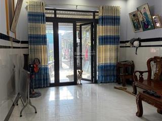 Nhà ấp thới tứ, thới tam thôn nhà đẹp 100m2  sổ vuông  gần ủy ban xã  chợ thới tứ, chỉ 3,3 tỷ