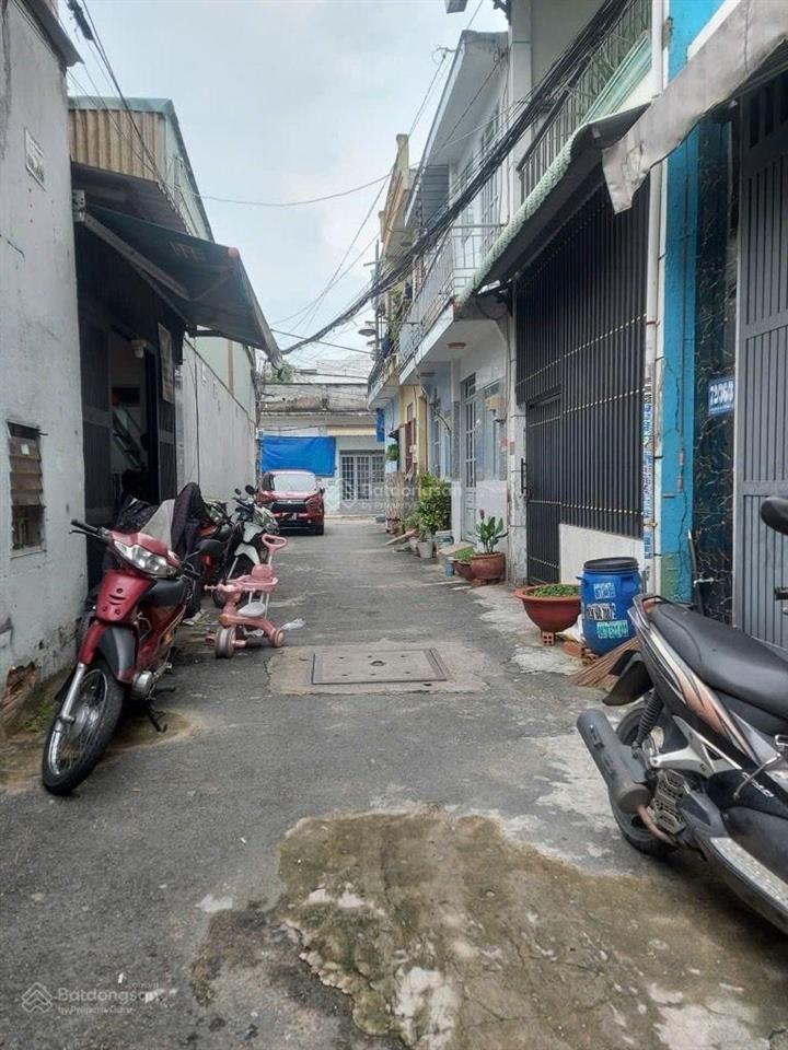 Bán đất tặng nhà hẻm xe hơi nguyễn ảnh thủ ngay trung tâm sầm uất tiện về gò vấp  nở hậu tài lộc