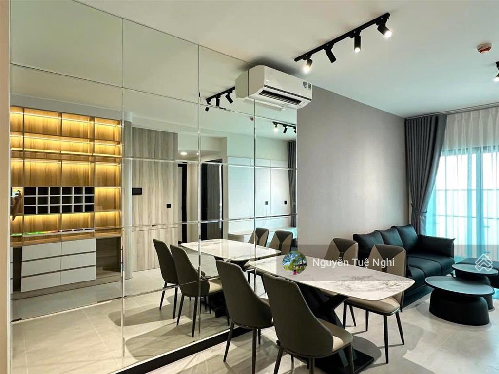 Bán căn hộ de la sol, quận 4, dt 75m2, 2pn 2wc giá 1ty850