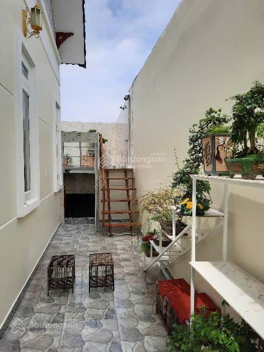 Biệt thự sân vườn 190m²  full nội thất gỗ đỏ  hạ chào giảm 300tr, giá mới chỉ 8 tỷ  hóc môn