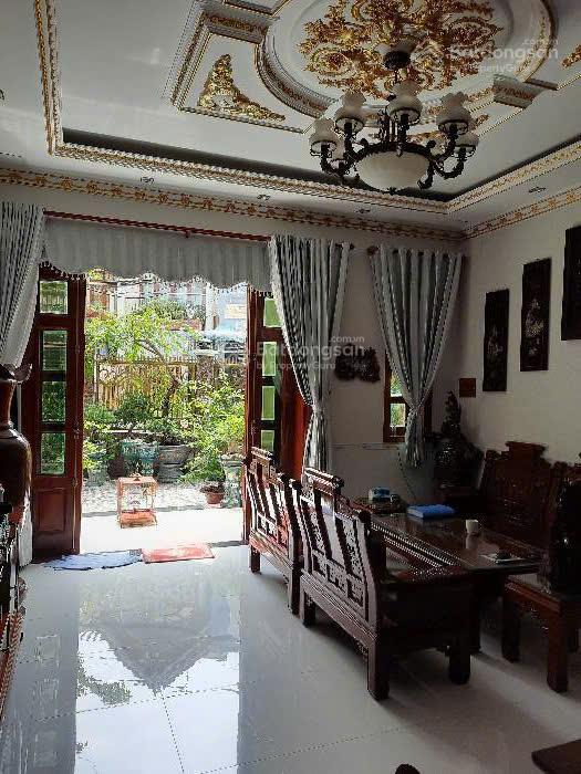 Biệt thự sân vườn 190m²  full nội thất gỗ đỏ  hạ chào giảm 300tr, giá mới chỉ 8 tỷ  hóc môn