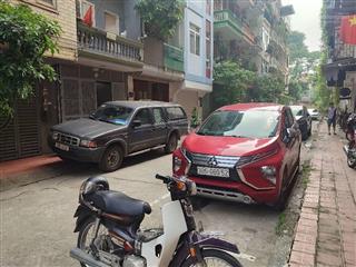 Chuyển nhượng căn hộ tt hoàng quốc việt, ngõ ô tô tránh, 65m2, 2pn, 2vs, giá 4 tỷ, ở ngay, sổ đẹp
