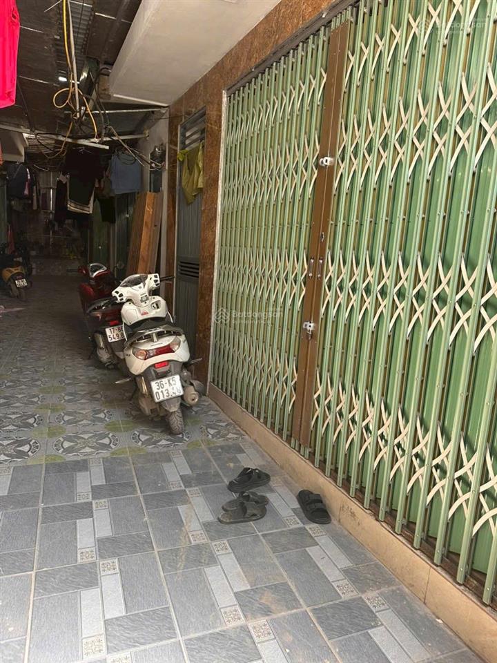 Chính chủ bán nhà 52m2 mặt tiền 5,2m, nhà kiên cố bê tông