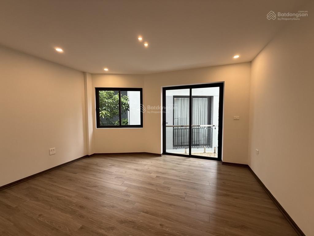 Bán nhà thượng thanh 5 tầng lô góc nhà mới đẹp như mơ full nội thất cao cấp