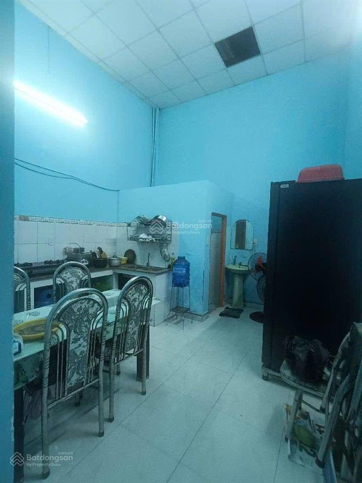 Nhà nguyễn ảnh thủ hiệp thành 4x18m  cấp 4 sạch đẹp ở ngay  hxh giá 4,3 ty