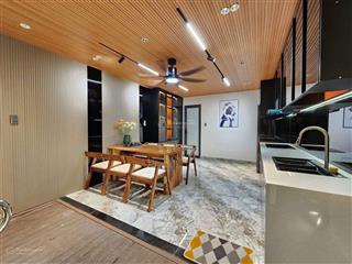 Nhà đẹp 3 tầng có hồ bơi full nội thất gần đại lộ phan đăng lưu (hải châu), giá 8 tỷ x