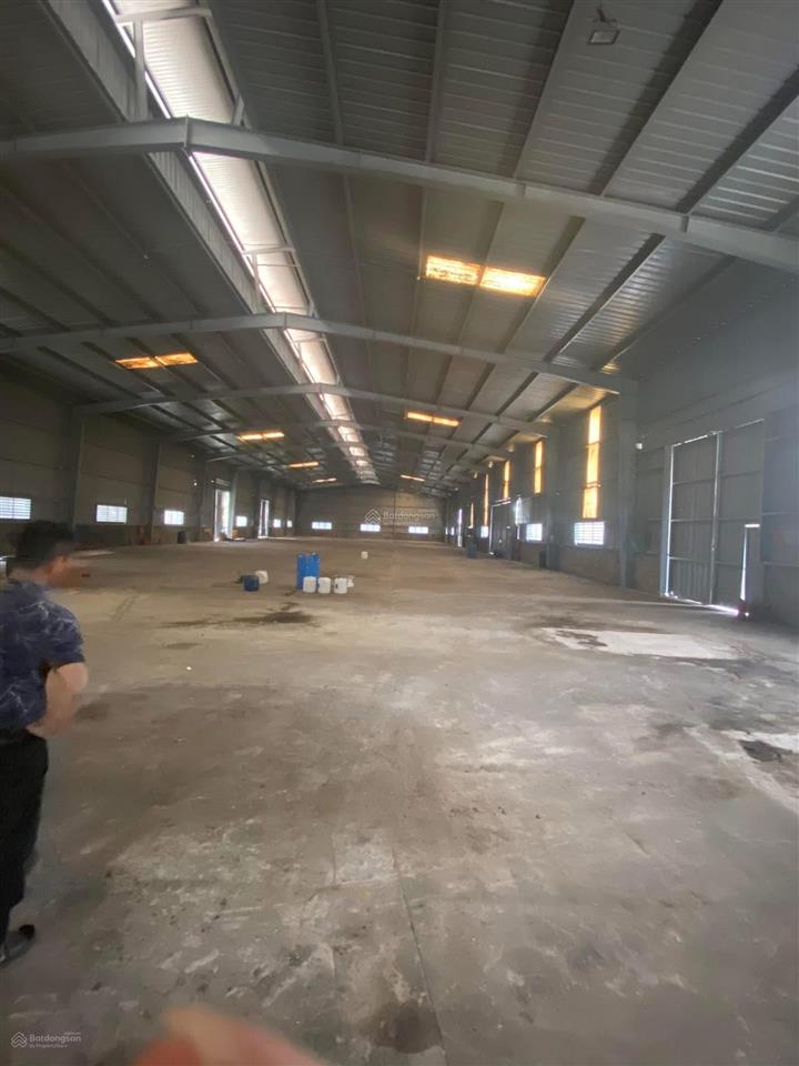 Cho thuê kho xưởng tại kcn thạch thất quốc oai. diện tích 1200m2