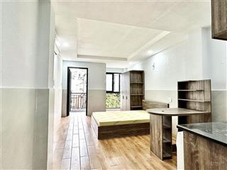 Khai trương căn hộ studio ban công cửa sổ gần chung cư hà đô, toà nhà viettel quận 10