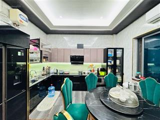 Bán nhà đẹp tại 1194 đường láng