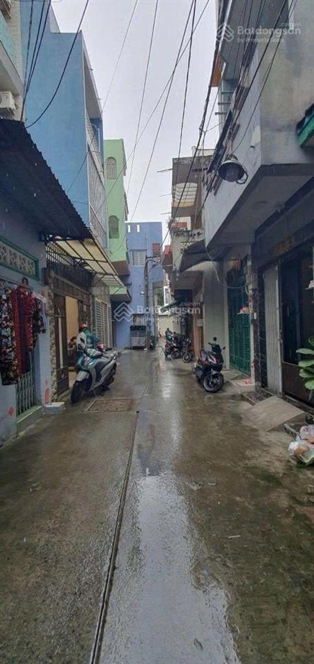 Nhà đẹp giá rẻ nhất q11  hẻm xh  2 tầng  bv đại học y dược 3p  lò siêu  q.11  nhỉnh 2,xx tỷ