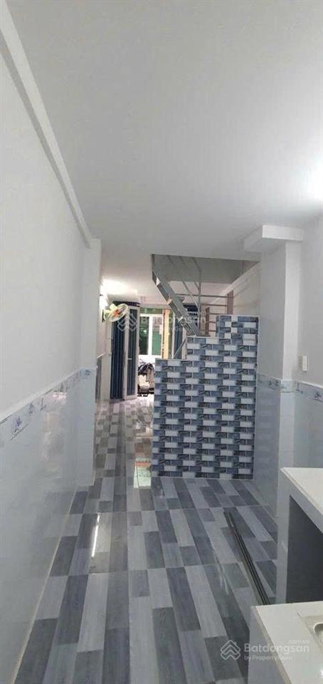 Nhà đẹp giá rẻ nhất q11  hẻm xh  2 tầng  bv đại học y dược 3p  lò siêu  q.11  nhỉnh 2,xx tỷ