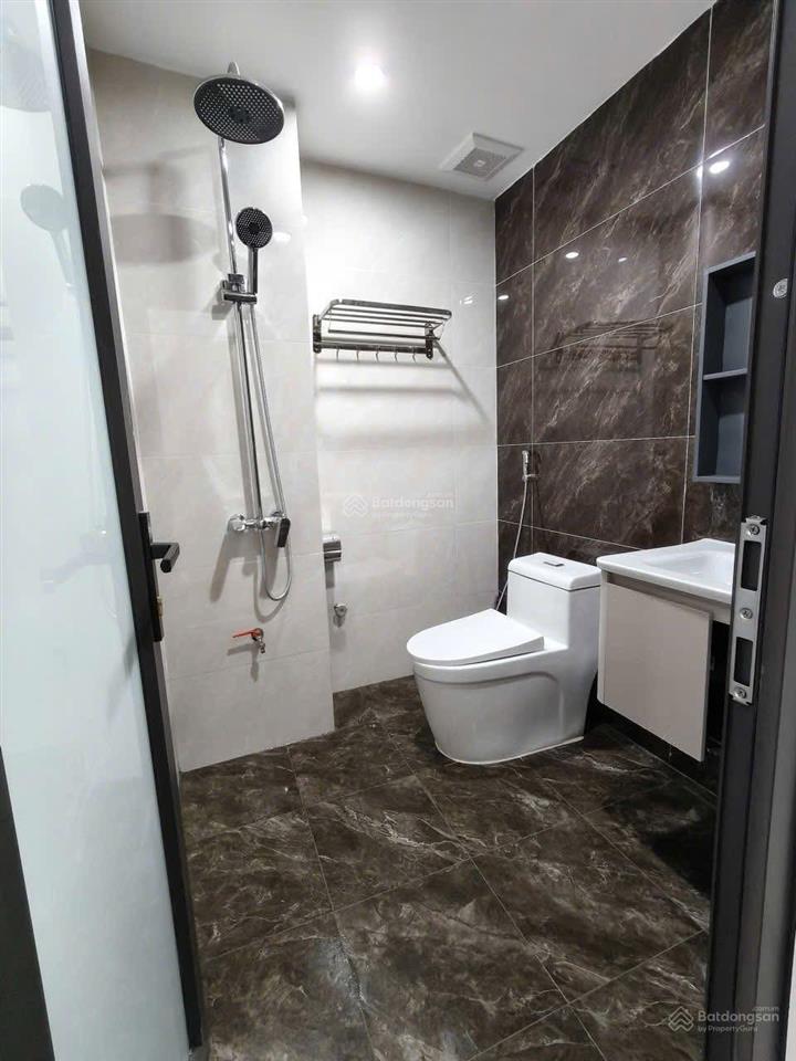 Nhà đẹp mới tinh, ở cực sướng hồ tùng mậu, diện tích 38m, giá chỉ 7,4tr, nội thất xịn, dân trí cao