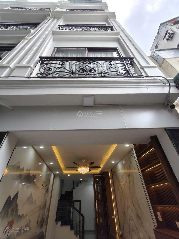 Nhà đẹp mới tinh, ở cực sướng hồ tùng mậu, diện tích 38m, giá chỉ 7,4tr, nội thất xịn, dân trí cao